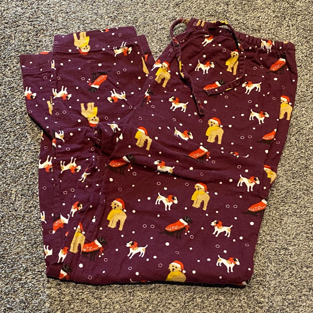 L.L. Bean womens Pajama Bottoms - Purple with Festive Print